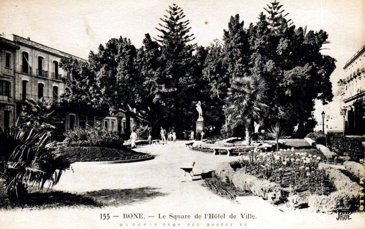 Bone - Square de l'Hotel de Ville  .jpg